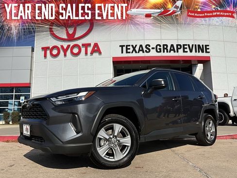 Used 2025 Toyota RAV4 LE image 1