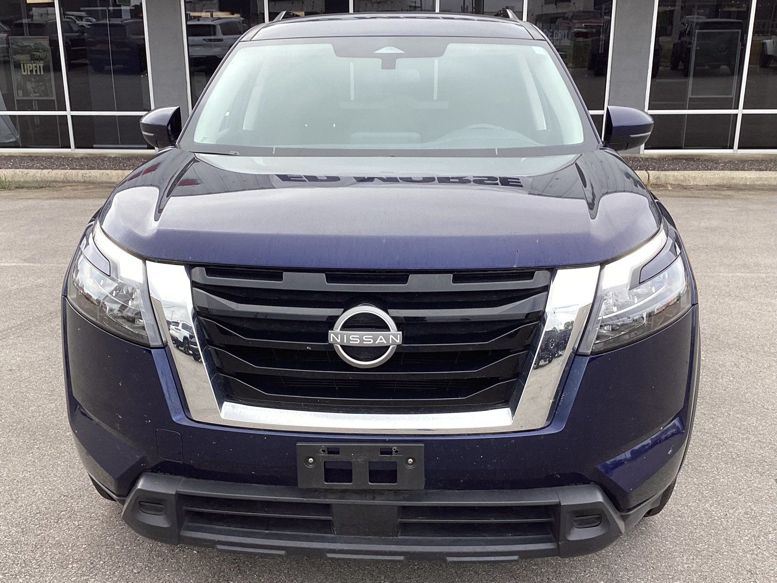 Used 2024 Nissan Pathfinder SV AWD/4WD image 10