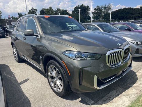 Used 2025 BMW X5 xDrive40i w/ Premium Package AWD/4WD image 1