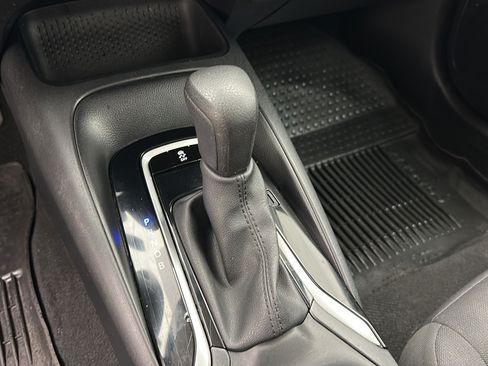 Used 2024 Toyota Corolla LE FWD image 20
