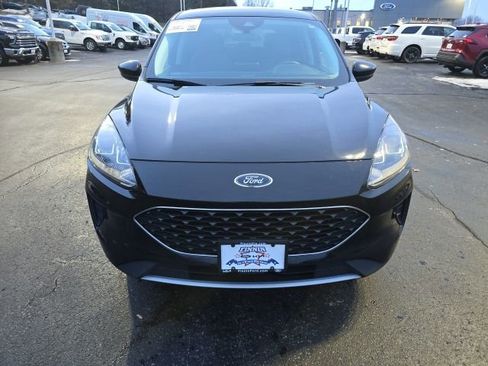 Used 2021 Ford Escape SE image 2