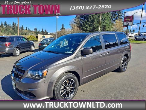 Used 2016 Dodge Grand Caravan SE FWD image 7