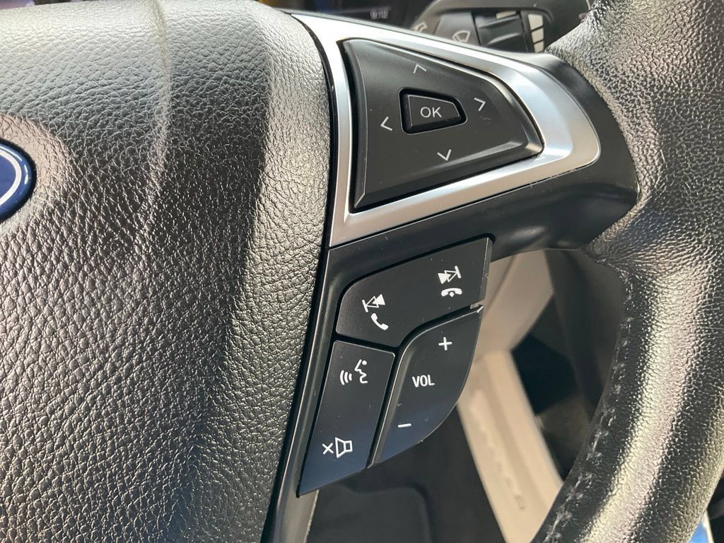 Used 2020 Ford Edge Titanium w/ Cargo Accessory Package FWD image 11