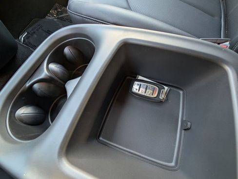 New 2026 Chrysler Pacifica Select w/ S Appearance Package image 33