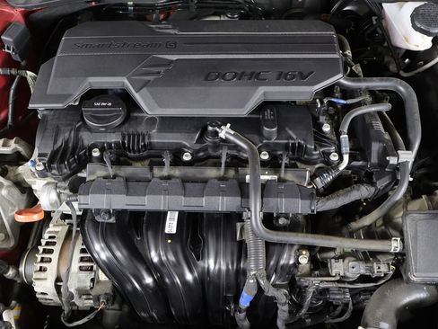 Used 2024 Hyundai Elantra Limited FWD image 20