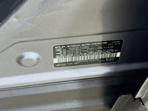 Used 2020 Mitsubishi Eclipse Cross ES image 39