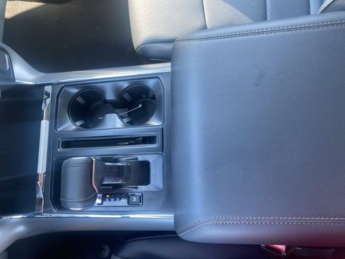 New 2025 Ford F150 Lariat w/ Equipment Group 501A Mid image 24