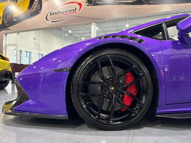 Used 2017 Lamborghini Huracan LP 610-4 AWD/4WD image 24