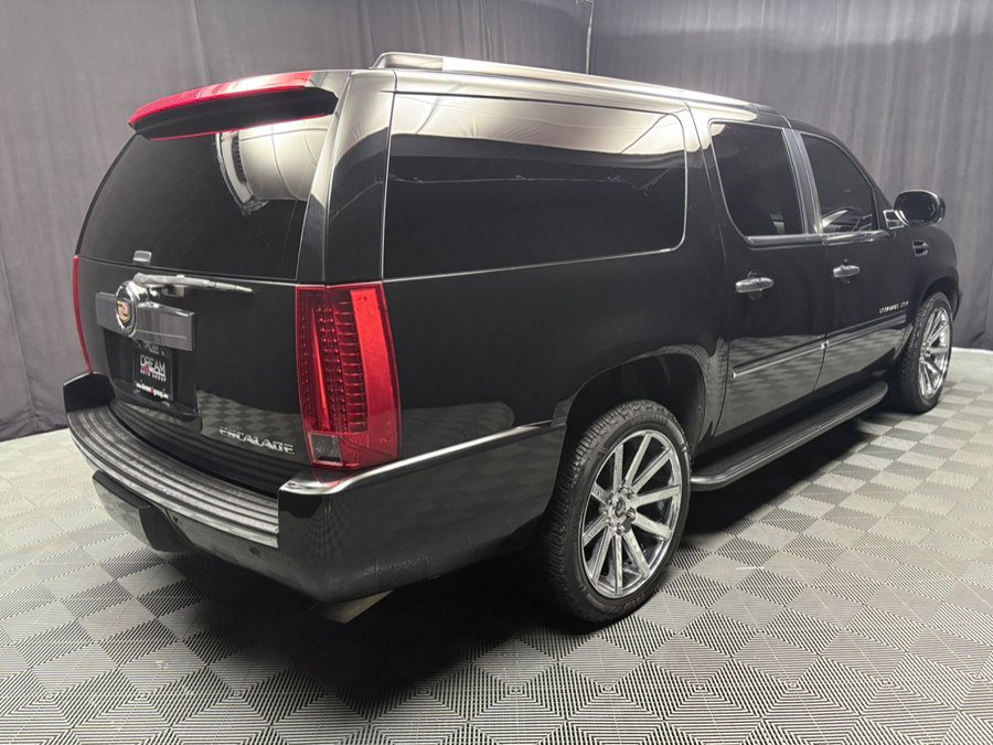 Used 2013 Cadillac Escalade ESV Luxury AWD/4WD image 6