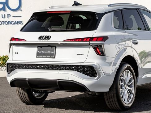 New 2026 Audi Q3 quattro 2.0T AWD/4WD image 7