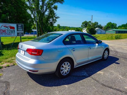 Used 2015 Volkswagen Jetta S FWD image 3