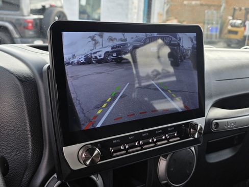 Used 2015 Jeep Wrangler Unlimited Sport image 16