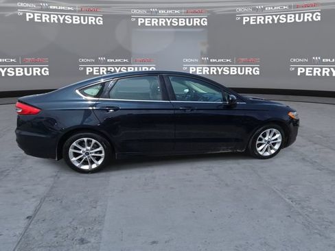 Used 2020 Ford Fusion SE FWD image 9