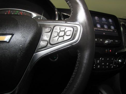 Used 2022 Chevrolet Equinox Premier image 6