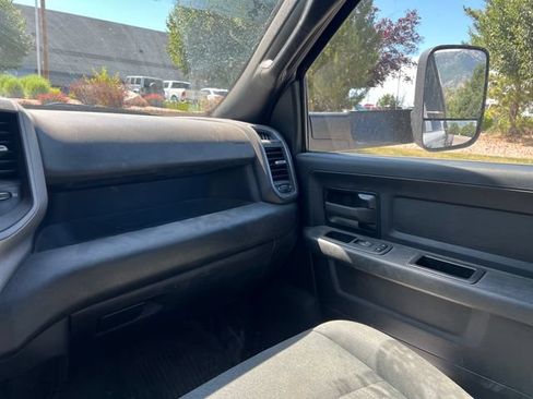 Used 2021 RAM 3500 Tradesman w/ Chrome Appearance Group AWD/4WD image 24