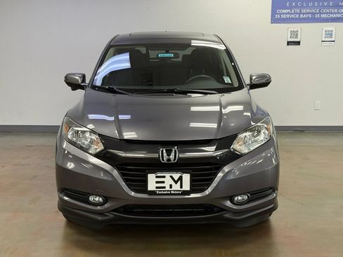 Used 2017 Honda HR-V EX image 3