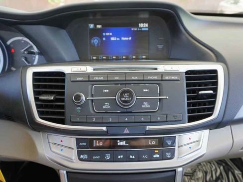Used 2015 Honda Accord LX image 12