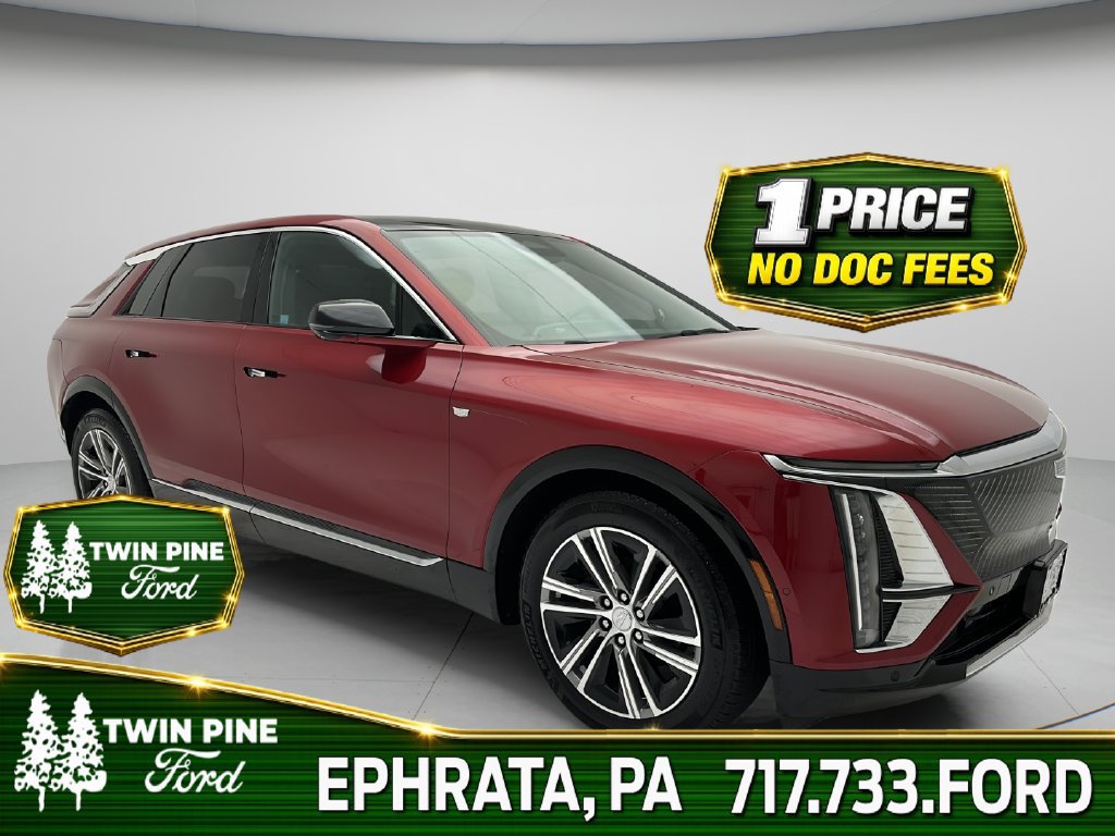 Used 2024 Cadillac Lyriq Luxury AWD/4WD image 1