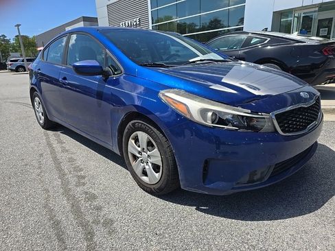 Used 2018 Kia Forte LX image 1