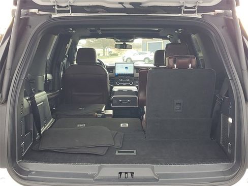 Certified 2023 Ford Expedition Limited image 32