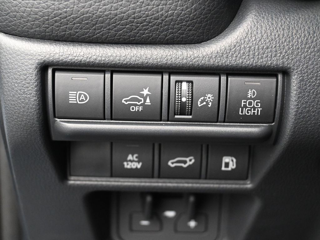 Certified 2025 Toyota Land Cruiser w/ Premium Package AWD/4WD image 15