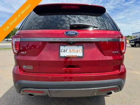 Used 2017 Ford Explorer XLT w/ Equipment Group 202A AWD/4WD image 6
