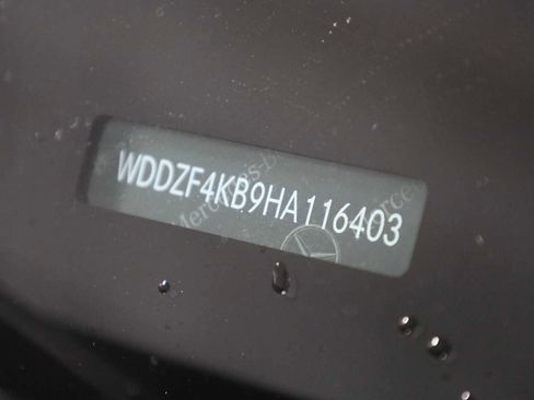 Used 2017 Mercedes-Benz E 300 4MATIC image 40