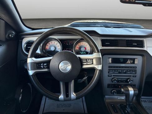 Used 2010 Ford Mustang GT image 22