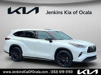 Used 2026 Toyota Highlander Limited AWD/4WD video 1