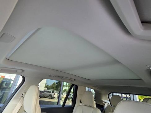 Used 2023 Volvo XC90 B6 Plus w/ Protection Package Premier AWD/4WD image 7