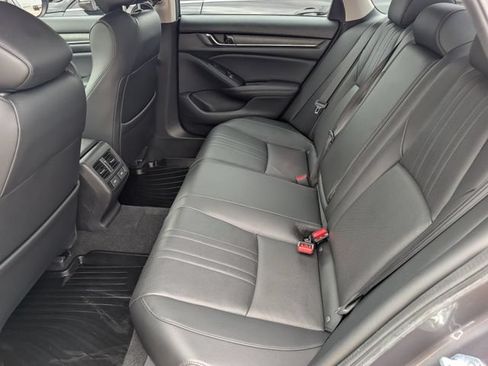 Used 2021 Honda Accord Touring image 26