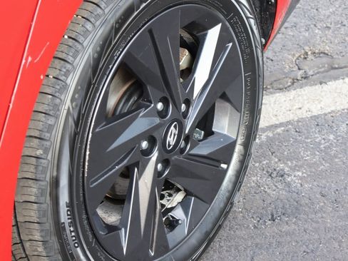 Used 2021 Hyundai Elantra SEL w/ Convenience Package image 39