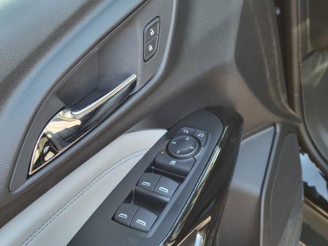 New 2026 Chevrolet Trax LT w/ LT Convenience Package FWD image 7