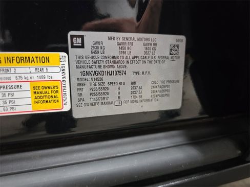 Used 2017 Chevrolet Traverse LT w/ Style and Technology Package image 38