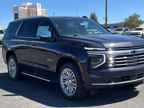 New 2026 Chevrolet Tahoe Premier w/ Sun And Tow Package AWD/4WD image 3