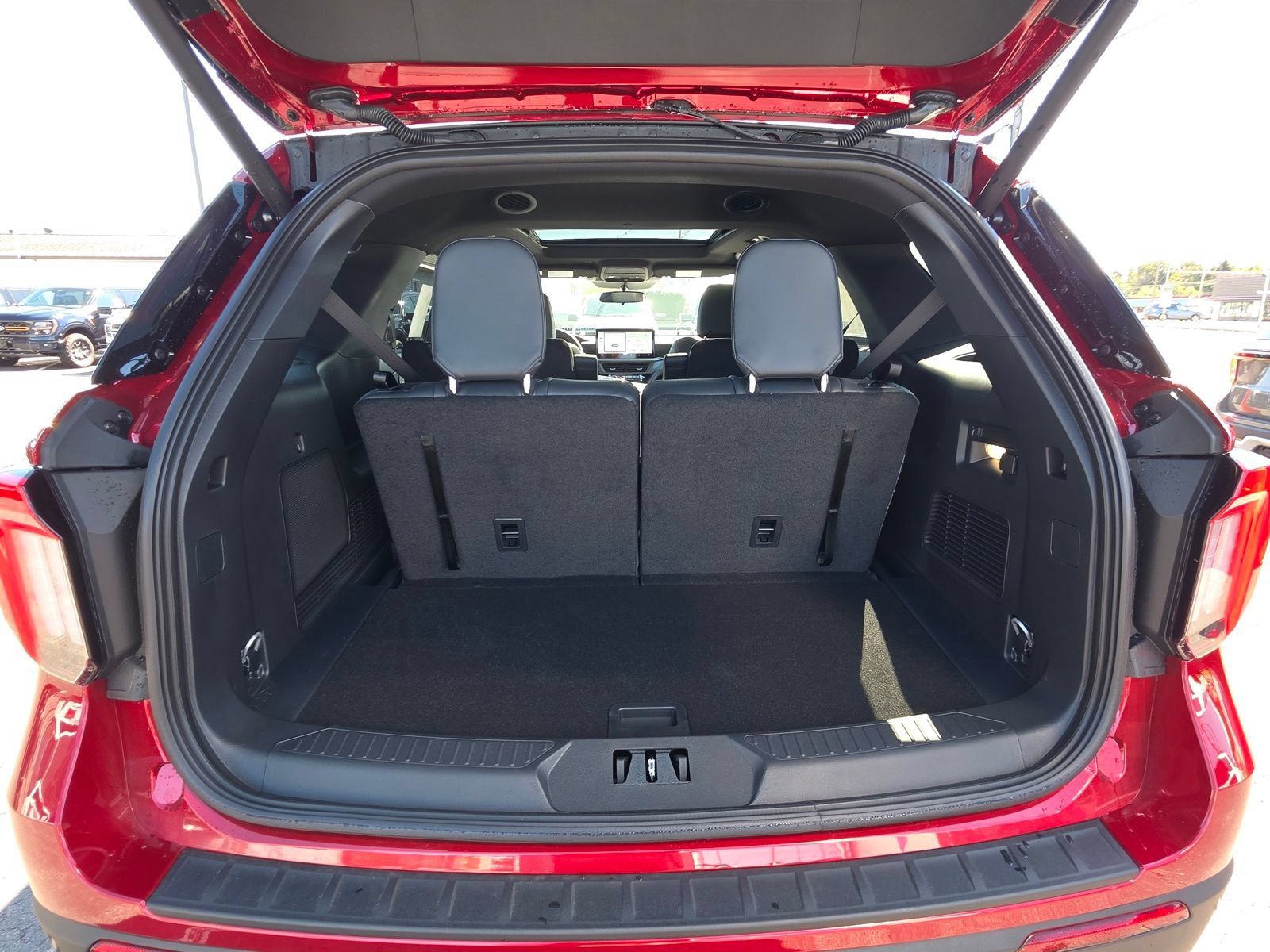 New 2027 Ford Explorer ST-Line AWD/4WD image 22