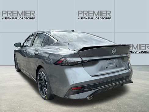 New 2026 Nissan Sentra SR w/ SR Premium Package FWD image 7
