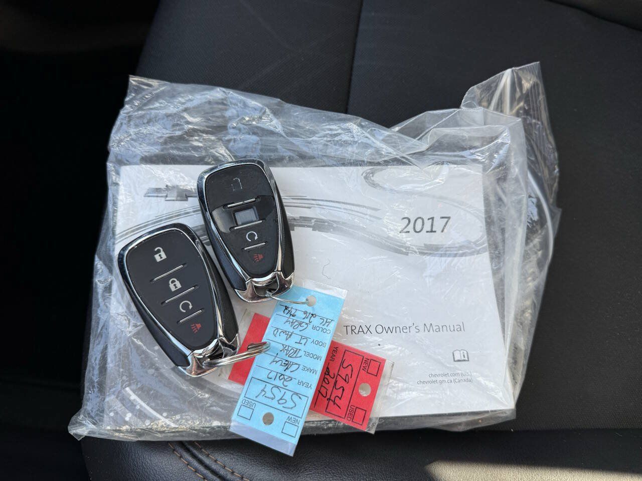 Used 2017 Chevrolet Trax LT w/ Driver Confidence Package AWD/4WD image 22