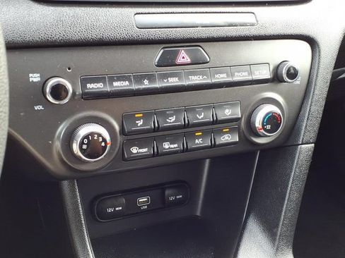 Used 2020 Kia Sportage LX FWD image 25
