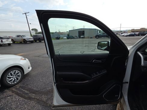 Used 2019 GMC Yukon SLT AWD/4WD image 7
