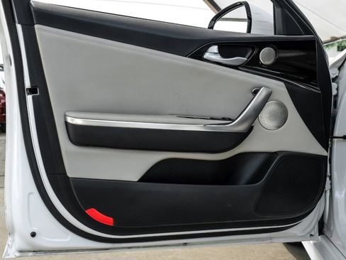 Used 2019 Kia Stinger w/ Sun & Sound Package RWD image 46