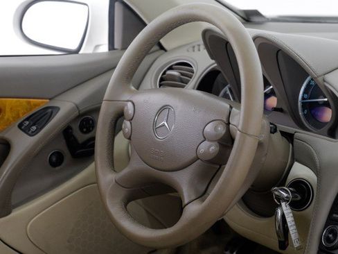 Used 2008 Mercedes-Benz SL 550 image 12