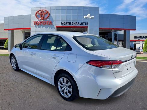 Used 2024 Toyota Corolla LE FWD image 6