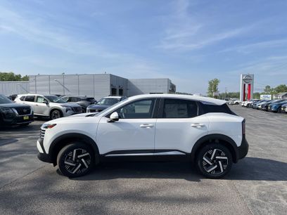 New 2025 Nissan Kicks SV