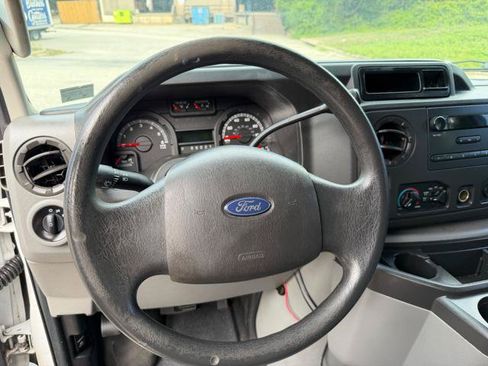 Used 2013 Ford E-250 and Econoline 250 w/ PWR Group RWD image 24