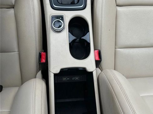 Used 2018 Mercedes-Benz CLA 250 4MATIC image 17