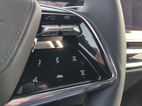 New 2026 Cadillac Lyriq V image 16