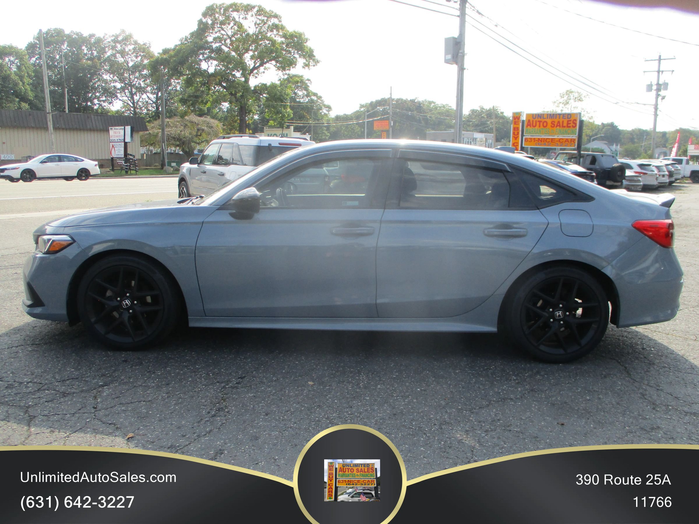 Used 2022 Honda Civic Sport image 3
