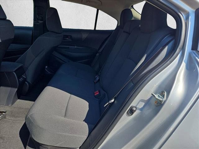 Used 2025 Toyota Corolla LE FWD image 17