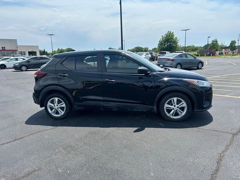 Used 2021 Nissan Kicks S FWD image 10